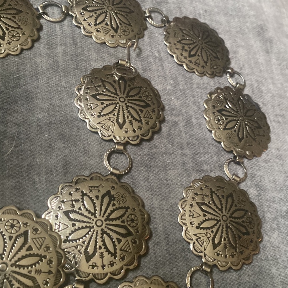 Vintage silver tone NA style belt - Picture 1 of 6